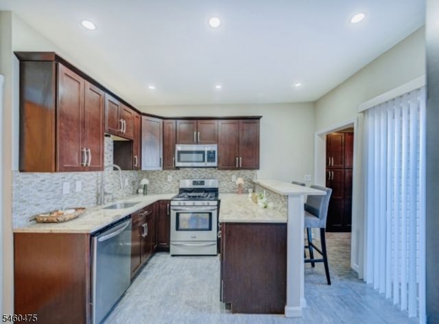 180 Monroe St, Rahway City, NJ 07065