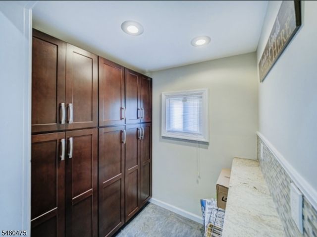 180 Monroe St, Rahway City, NJ 07065