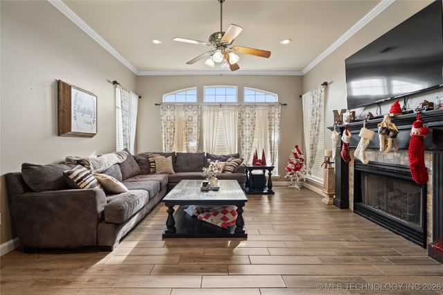 84 Glenway, Lone Grove, OK 73401