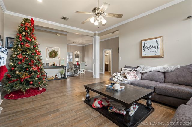 84 Glenway, Lone Grove, OK 73401