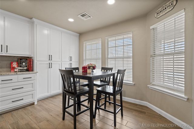 84 Glenway, Lone Grove, OK 73401