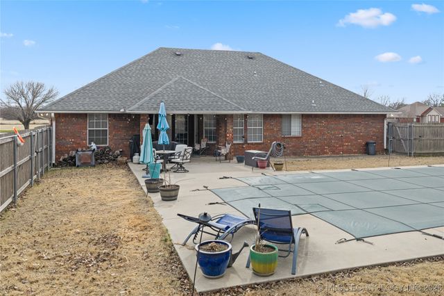 84 Glenway, Lone Grove, OK 73401