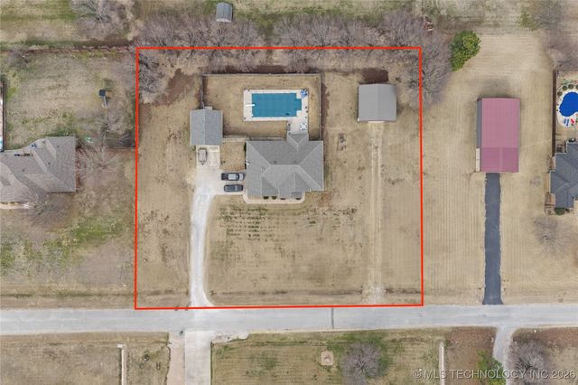 84 Glenway, Lone Grove, OK 73401