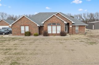 84 Glenway, Lone Grove, OK 73401