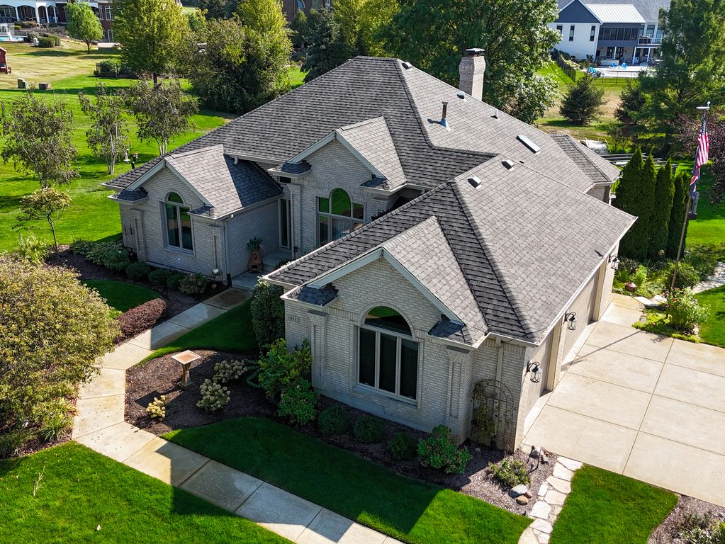 18513 S Rachel Drive, Mokena, IL 60448