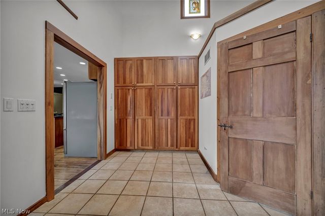 8051 Euclid Chardon Road, Kirtland, OH 44094