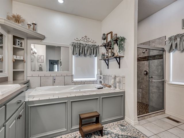2005 Oak Circle, Piedmont, OK 73078
