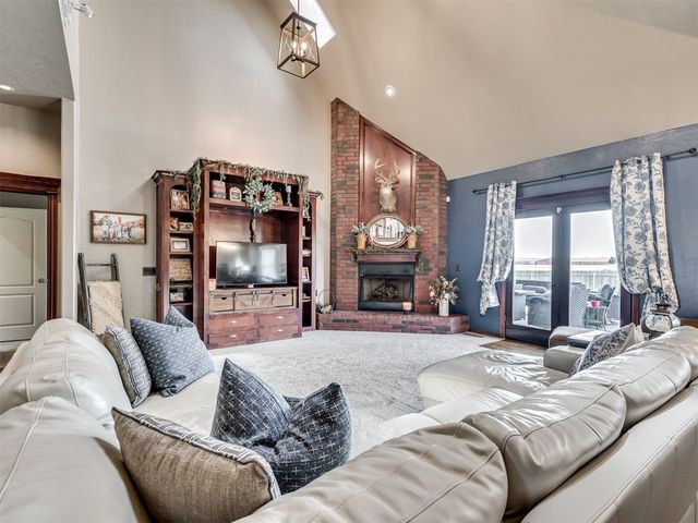 2005 Oak Circle, Piedmont, OK 73078