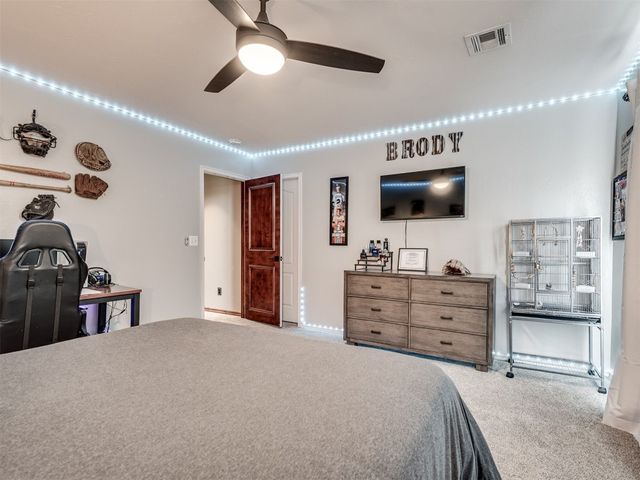 2005 Oak Circle, Piedmont, OK 73078