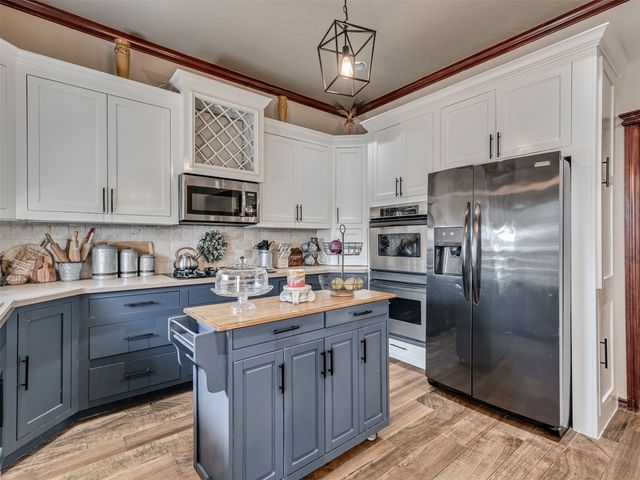 2005 Oak Circle, Piedmont, OK 73078