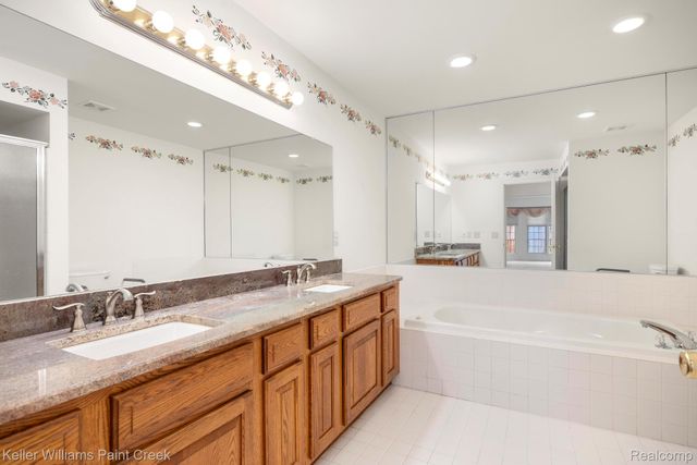 54710 Bellingham Drive, Shelby Charter Township, MI 48316