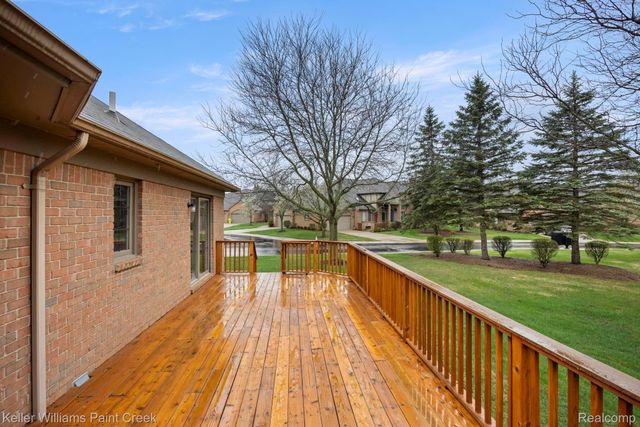 54710 Bellingham Drive, Shelby Charter Township, MI 48316