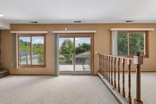 1528 Aquila Avenue N, Golden Valley, MN 55427
