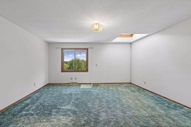 1528 Aquila Avenue N, Golden Valley, MN 55427