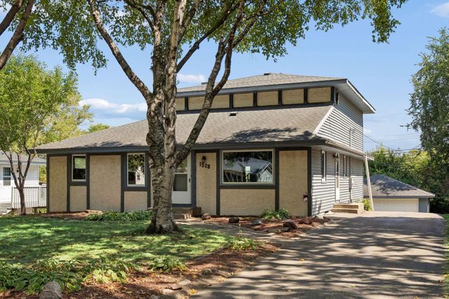 1528 Aquila Avenue N, Golden Valley, MN 55427