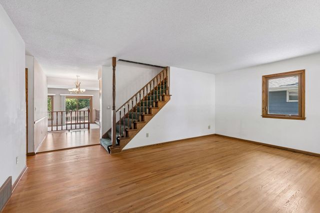 1528 Aquila Avenue N, Golden Valley, MN 55427