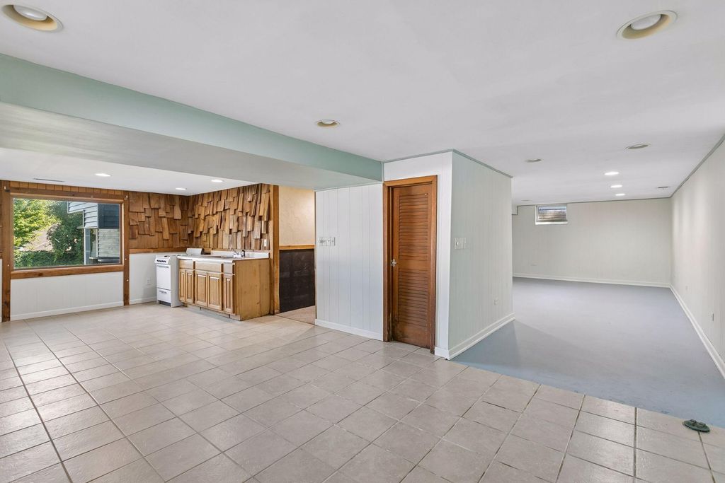 1528 Aquila Avenue N, Golden Valley, MN 55427 — photo 5