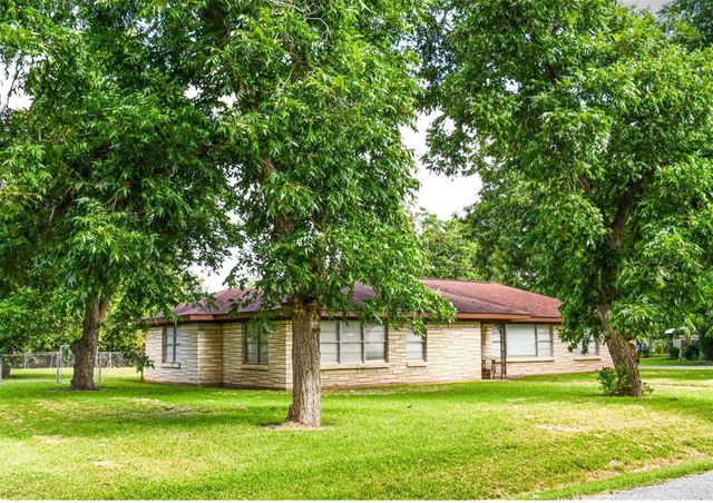 409 Koehl, Wharton, TX 77488
