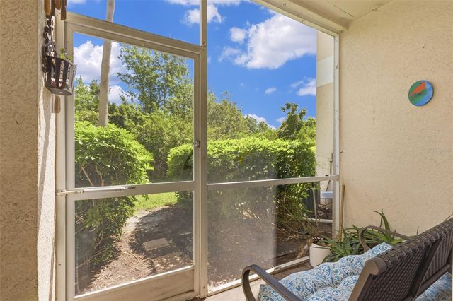 5180 NORTHRIDGE ROAD 110, Sarasota, FL 34238