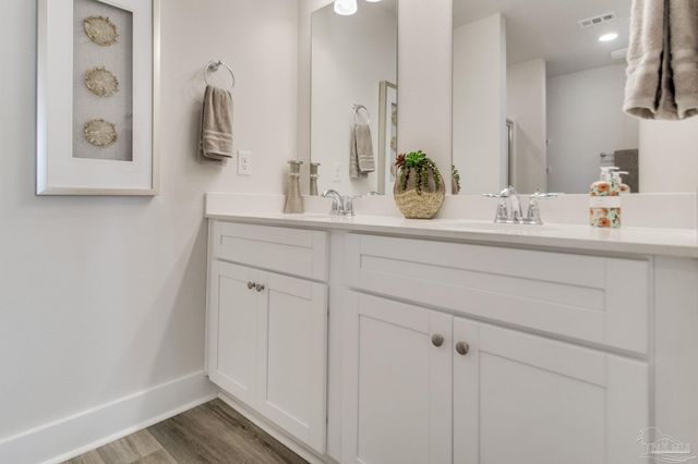 3976 Pendragon Cir, Milton, FL 32583