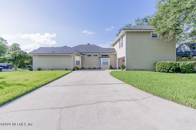 2891 ST. MAARTEN Court, Jacksonville Beach, FL 32250