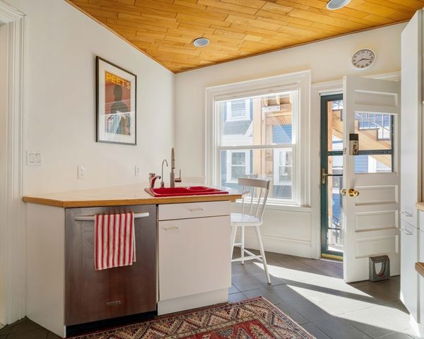 6 Shepard Street 4, Cambridge, MA 02138