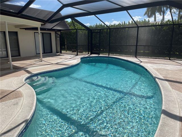 255 Pine Valley CIR, Naples, FL 34113