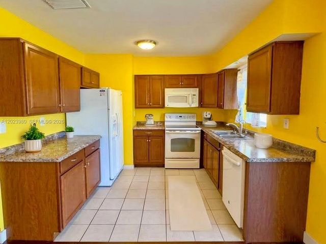 1313 E Cleveland Avenue, Lehigh Acres, FL 33972