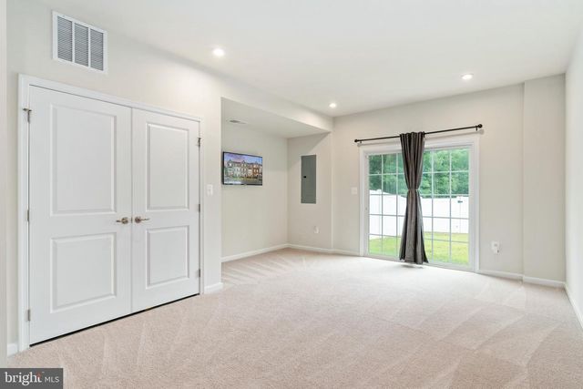 533 VIEW POINT WAY, Fredericksburg, VA 22405