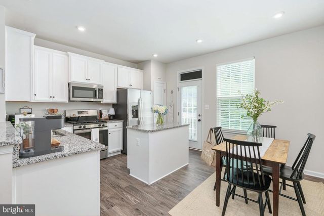533 VIEW POINT WAY, Fredericksburg, VA 22405