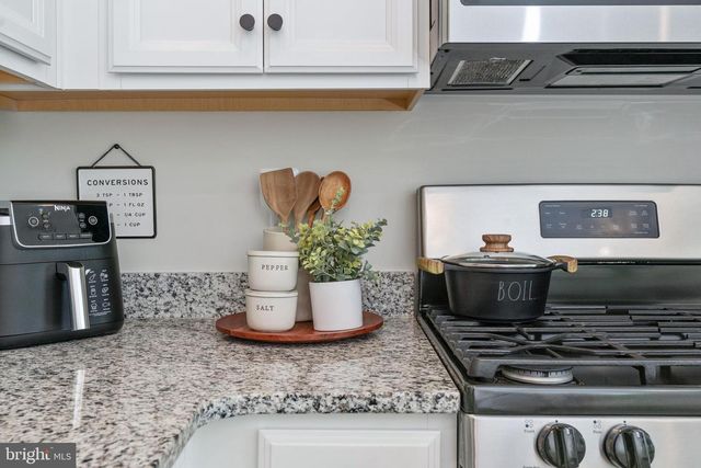533 VIEW POINT WAY, Fredericksburg, VA 22405