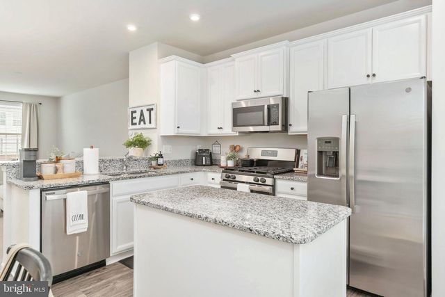 533 VIEW POINT WAY, Fredericksburg, VA 22405