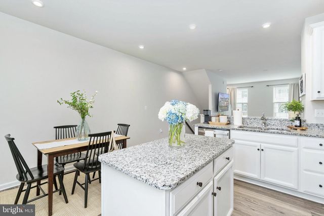 533 VIEW POINT WAY, Fredericksburg, VA 22405
