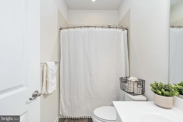 533 VIEW POINT WAY, Fredericksburg, VA 22405