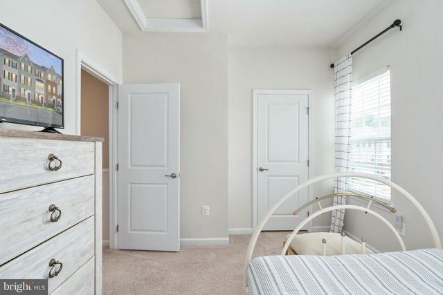 533 VIEW POINT WAY, Fredericksburg, VA 22405