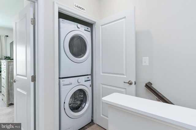 533 VIEW POINT WAY, Fredericksburg, VA 22405