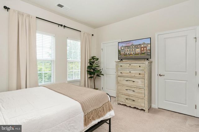533 VIEW POINT WAY, Fredericksburg, VA 22405