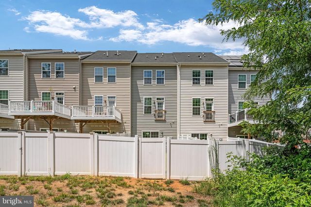 533 VIEW POINT WAY, Fredericksburg, VA 22405
