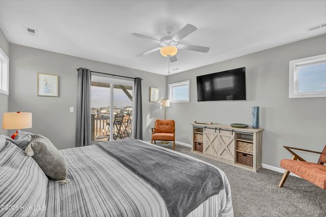 5905 17th Avenue, Sneads Ferry, NC 28460