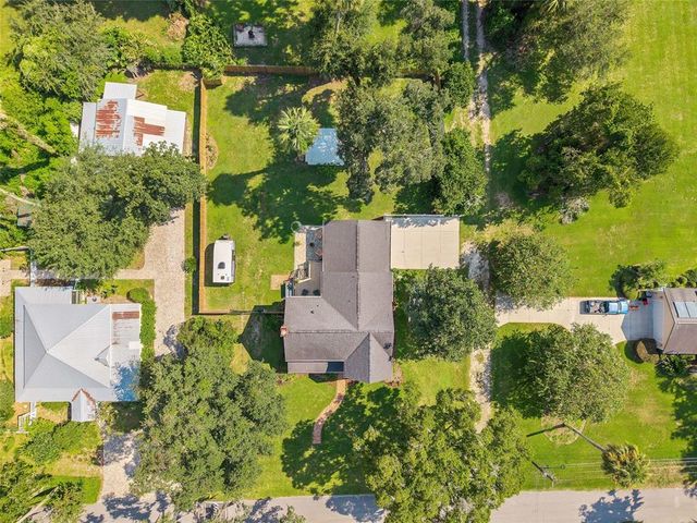 6100 AVENUE F, Mc Intosh, FL 32664