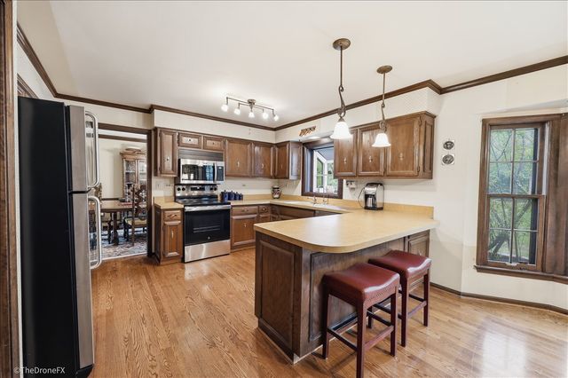 22W324 McCarron Road, Glen Ellyn, IL 60137