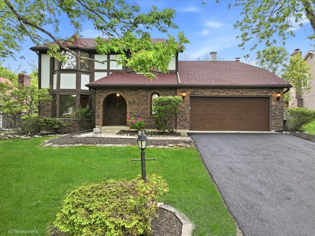 22W324 McCarron Road, Glen Ellyn, IL 60137