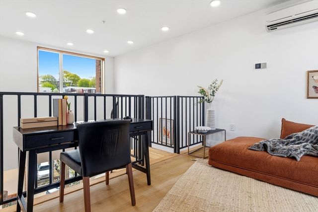 3171 Washington St 301, Boston, MA 02130