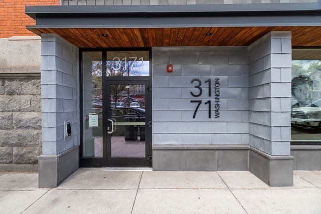 3171 Washington St 301, Boston, MA 02130