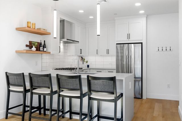 3171 Washington St 301, Boston, MA 02130