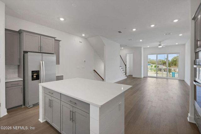 1018 2ND Avenue N, Jacksonville Beach, FL 32250