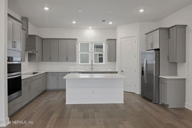 1018 2ND Avenue N, Jacksonville Beach, FL 32250