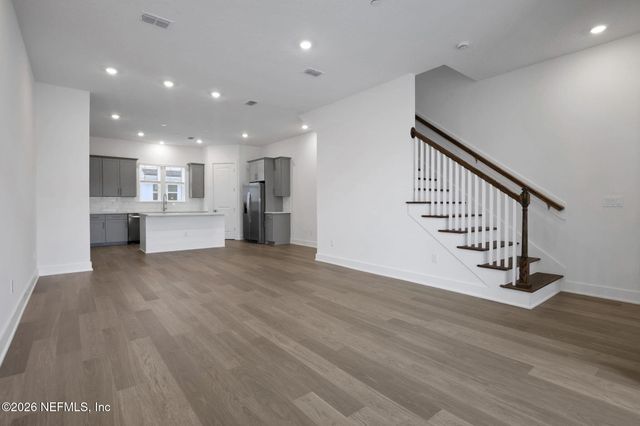 1018 2ND Avenue N, Jacksonville Beach, FL 32250