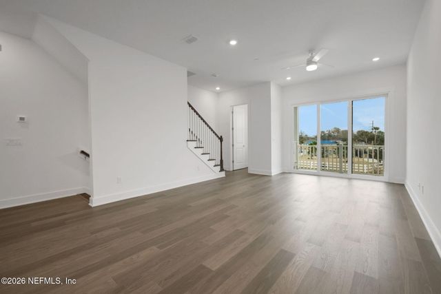 1018 2ND Avenue N, Jacksonville Beach, FL 32250