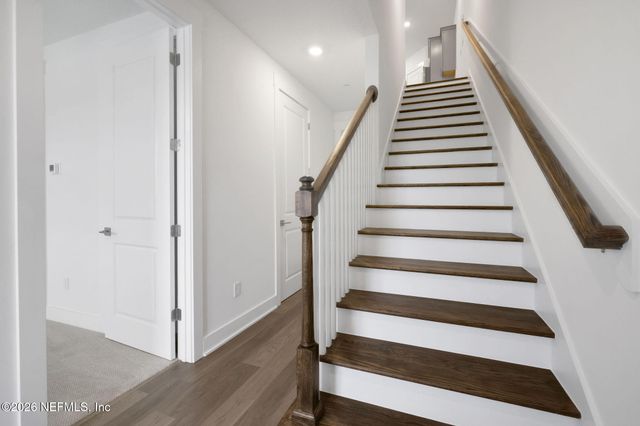 1018 2ND Avenue N, Jacksonville Beach, FL 32250